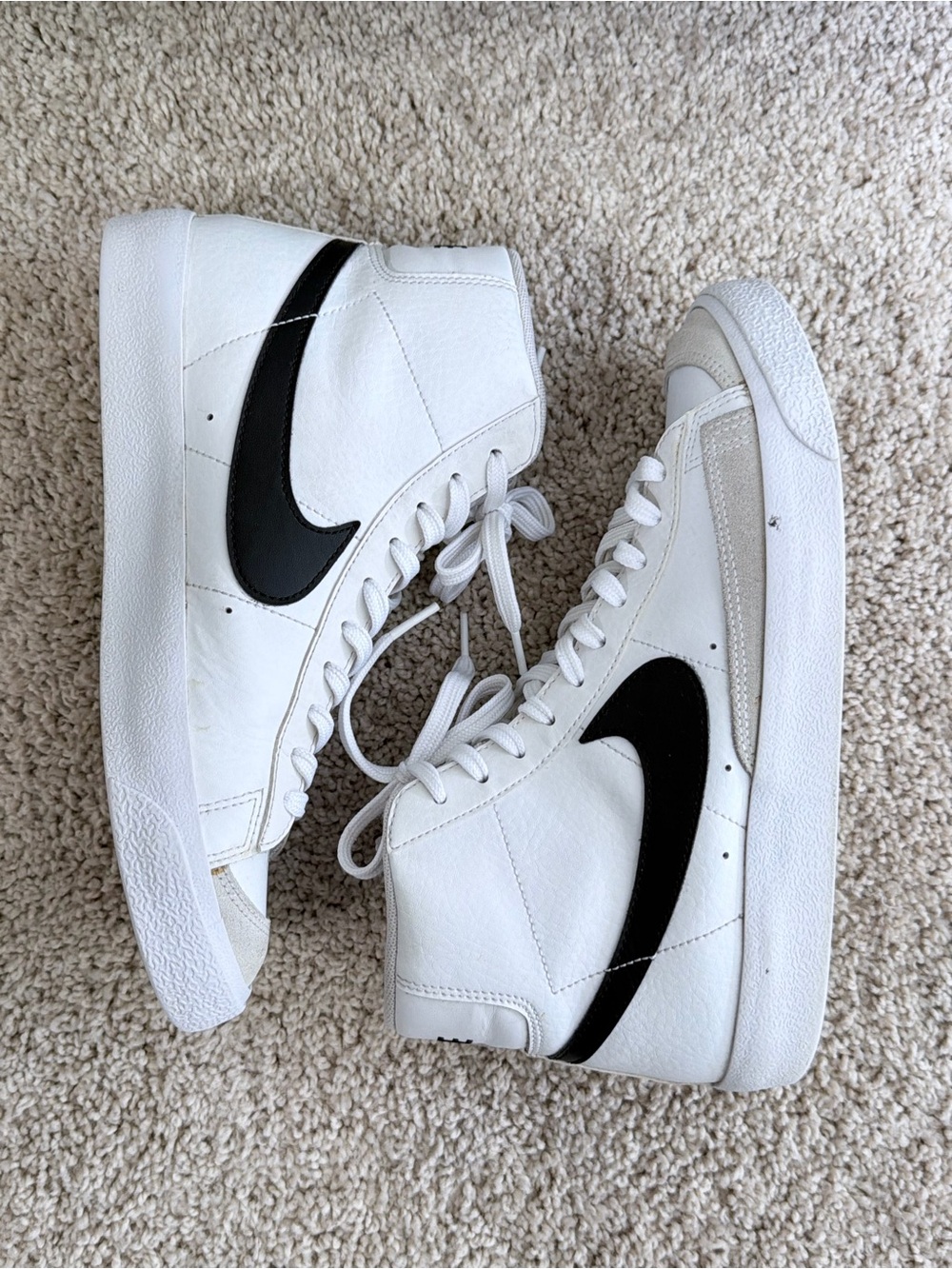 Nike Blazer Mid '77 Vintage White Black Women's Size 8.5 (Youth 7Y)
